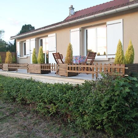 La Maison Et Son Jardin Sur Le Canal De Bourgogne Ravieres Exterior photo